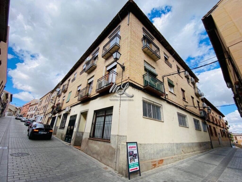 Piso en venta en Casco Antiguo(45002)